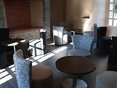 Logis Hotel Le Prieure Des Gourmands Châteaubriant Buitenkant foto